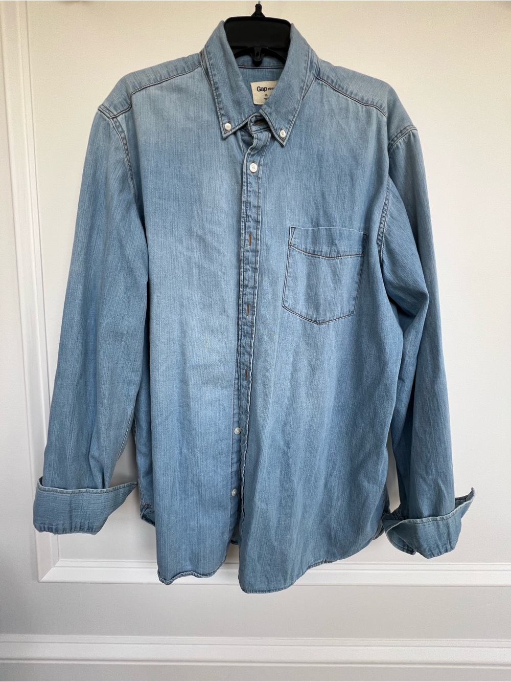 GAP Light Blue Denim Button-Down Shirt - Men's Casual